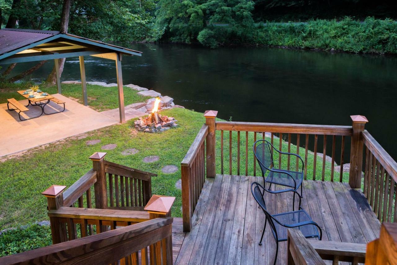 River Romance Sylva Exterior photo